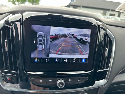 Used 2023 Chevrolet Traverse RS w/ LPO, Floor Liner Package AWD/4WD image 13