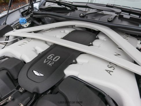 Used 2014 Aston Martin Vanquish Coupe image 19