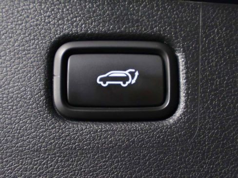 Used 2021 Hyundai Tucson Limited w/ Cargo Package image 17