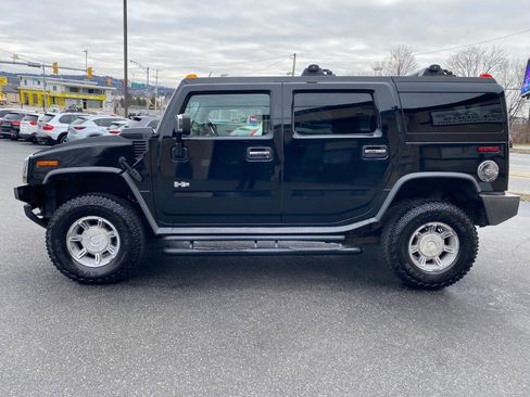 Used 2003 HUMMER H2 w/ Preferred Equipment Group image 6