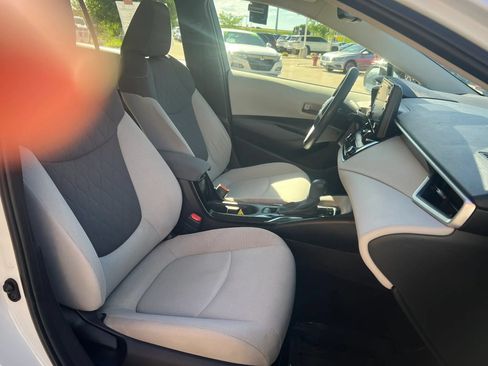 Used 2022 Toyota Corolla LE FWD image 7