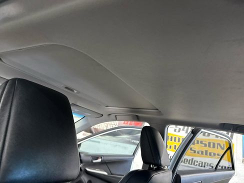 Used 2012 Toyota Camry SE w/ Leather Pkg FWD image 41