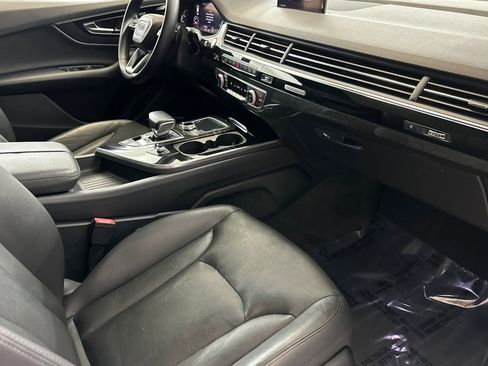 Used 2017 Audi Q7 3.0T Premium Plus AWD/4WD image 34