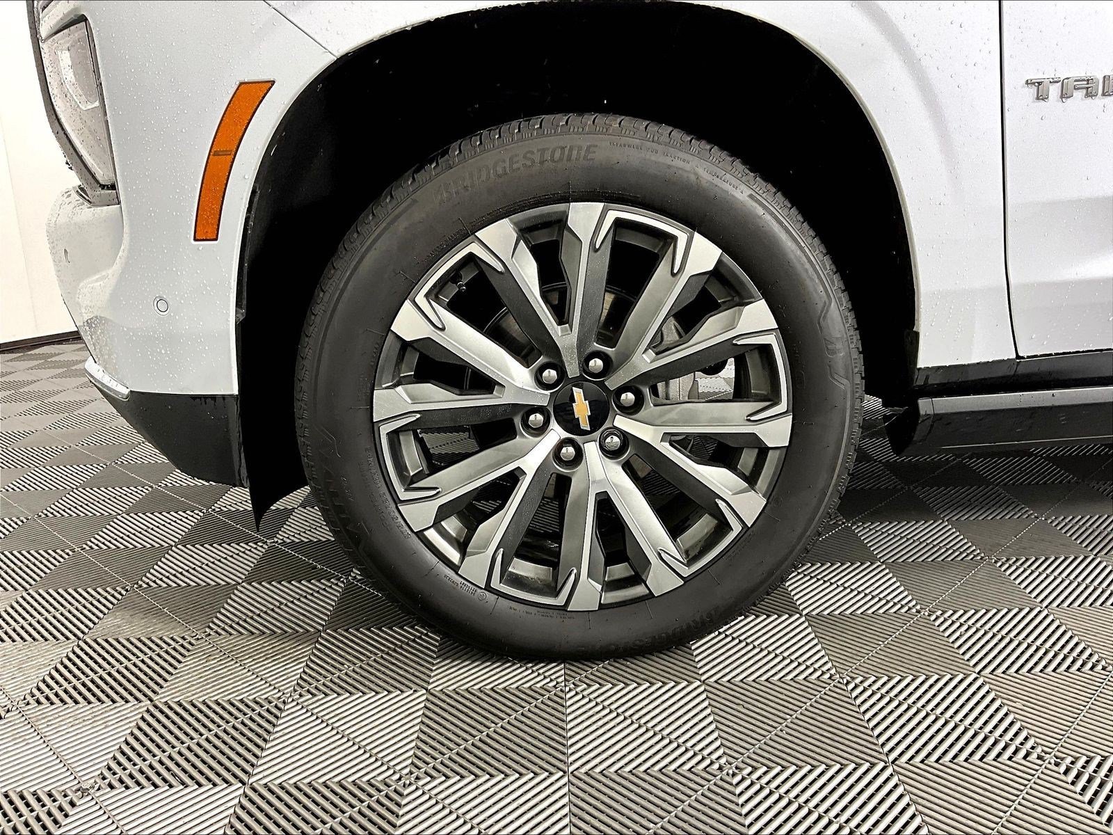 New 2026 Chevrolet Tahoe High Country AWD/4WD image 24