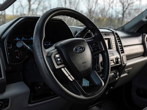 Used 2019 Ford F550 4x4 Crew Cab Super Duty image 18