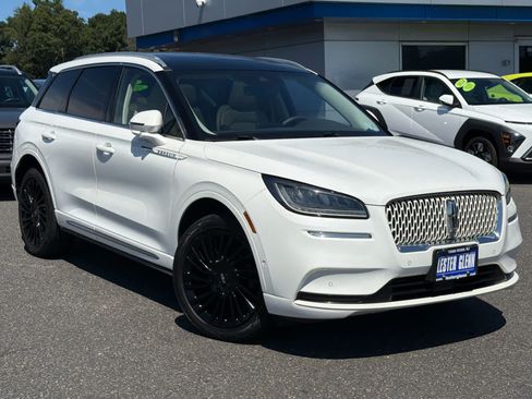 Used 2022 Lincoln Corsair Reserve w/ Equipment Group 201A AWD/4WD image 32