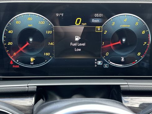 Used 2022 Mercedes-Benz GLE 350 4MATIC w/ Premium Package image 25