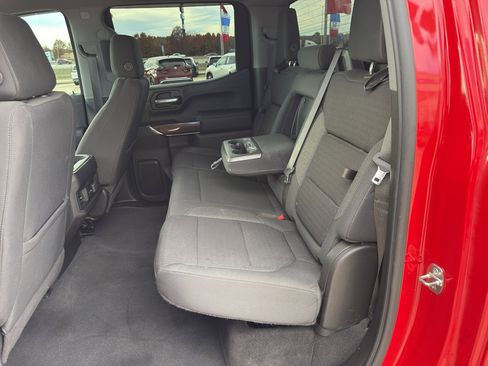 Used 2021 Chevrolet Silverado 1500 RST image 12