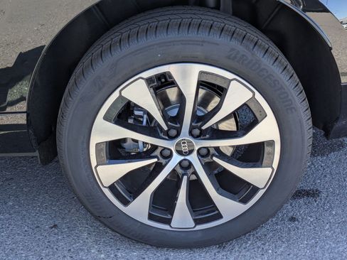 New 2026 Audi Q3 quattro 2.0T AWD/4WD image 15