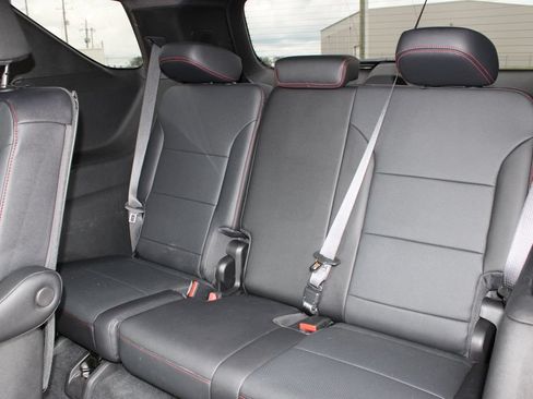 Used 2026 Chevrolet Traverse Z71 w/ Driver Confidence Package AWD/4WD image 7