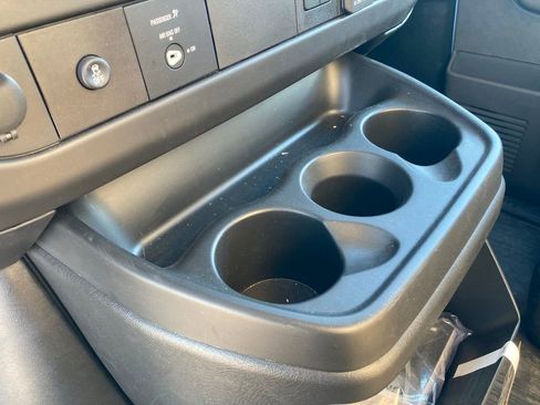 New 2025 GMC Savana 3500 Work Van w/ Power Convenience Package image 10