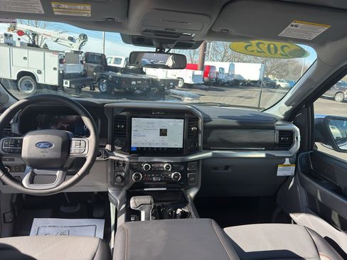 New 2025 Ford F150 Lariat w/ Equipment Group 502A High image 10