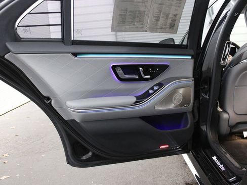 Used 2022 Mercedes-Benz S 580 4MATIC Sedan image 7