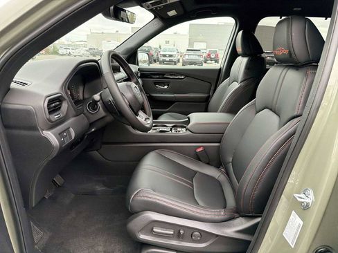 New 2026 Honda Pilot TrailSport image 11