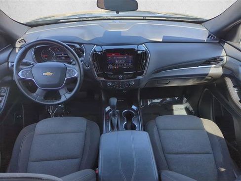 Used 2023 Chevrolet Traverse LT FWD image 17