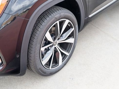 New 2026 Volkswagen Atlas SEL Premium R-Line image 10