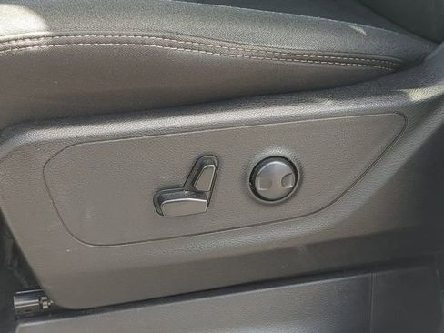 Certified 2025 RAM 1500 Big Horn image 14