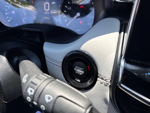 Used 2025 Jeep Compass Limited AWD/4WD image 28