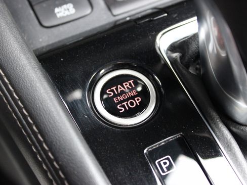 Certified 2024 Nissan Kicks SV image 15