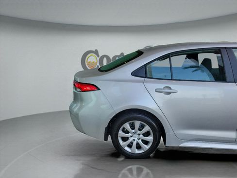 Certified 2025 Toyota Corolla LE image 29