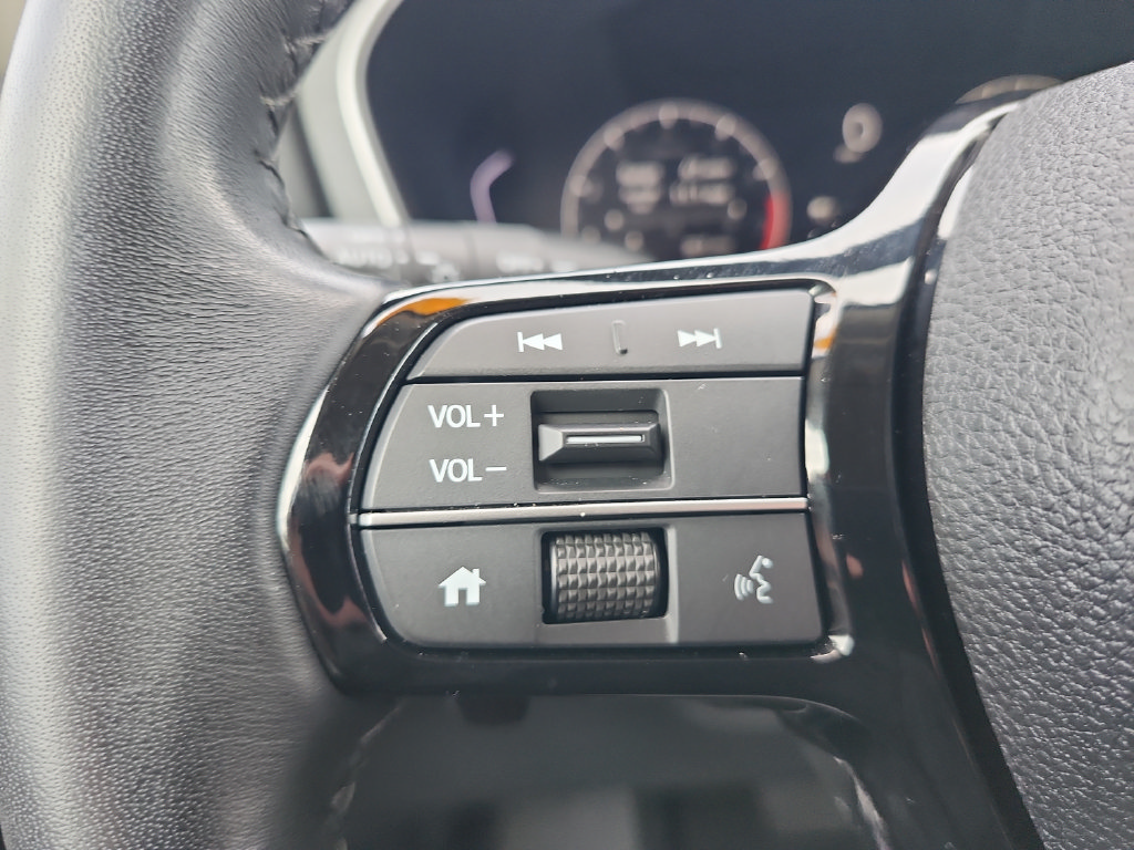 Used 2025 Honda Pilot EX-L image 30