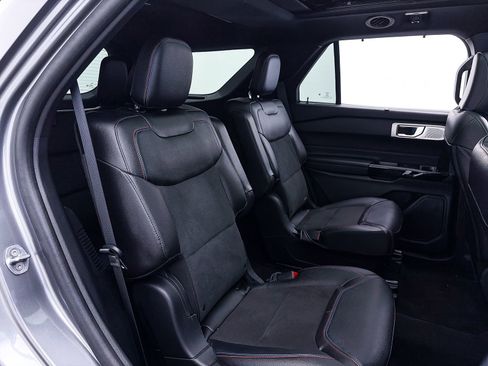 Used 2024 Ford Explorer ST w/ Equipment Group 401A AWD/4WD image 38
