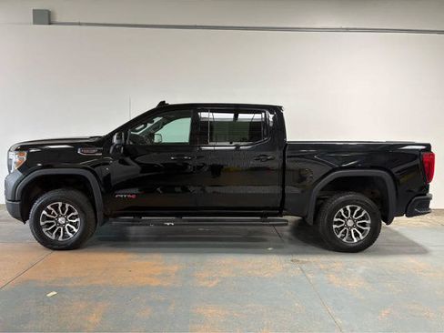 Used 2020 GMC Sierra 1500 AT4 w/ Off Road Performance Package AWD/4WD image 2