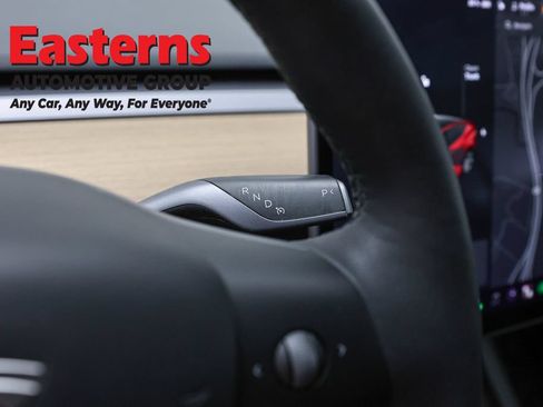 Used 2021 Tesla Model Y Long Range AWD/4WD image 13