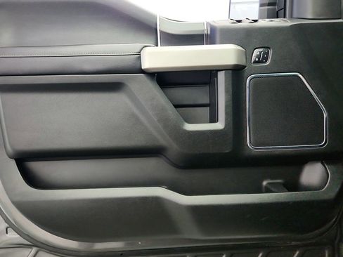 Used 2018 Ford F150 Lariat w/ Equipment Group 502A Luxury AWD/4WD image 26