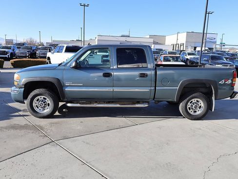 Used 2006 GMC Sierra 2500 SLT w/ Heavy-Duty Power Package image 3