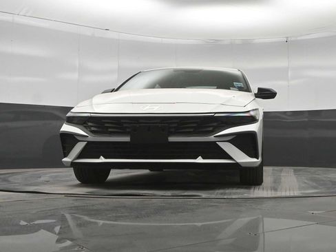 New 2026 Hyundai Elantra Sport FWD image 34