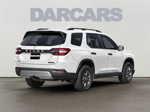 New 2026 Honda Pilot TrailSport image 3