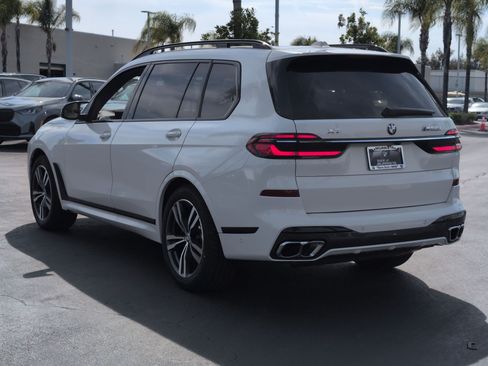 New 2026 BMW X7 M60i AWD/4WD image 8