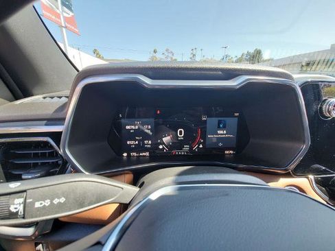 Used 2024 GMC Canyon AT4 w/ AT4 Premium Package AWD/4WD image 11
