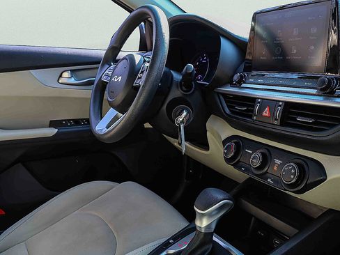 Certified 2023 Kia Forte LXS w/ LXS Technology Package FWD image 26