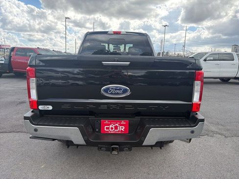 Used 2018 Ford F250 XLT w/ XLT Premium Package image 8