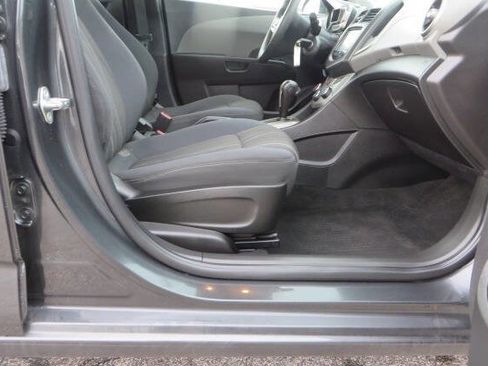 Used 2016 Chevrolet Sonic LT image 19
