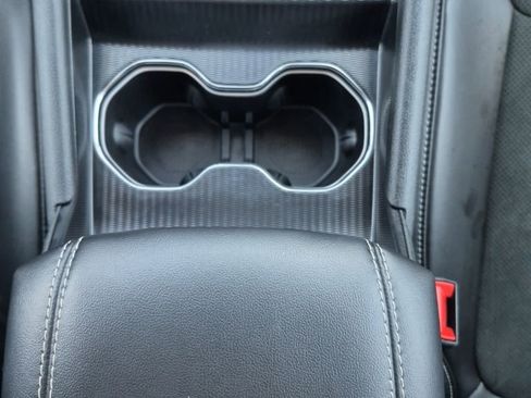 Used 2025 Jeep Grand Cherokee Altitude image 39