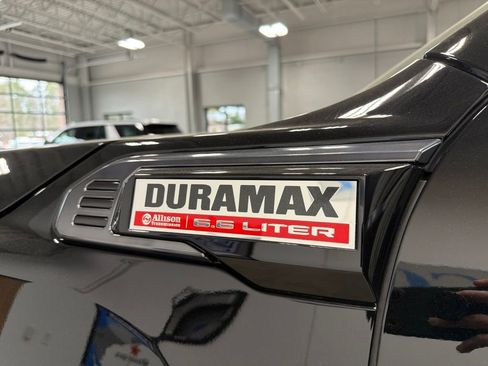 Used 2025 GMC Sierra 2500 AT4 w/ AT4 Premium Plus Package AWD/4WD image 21