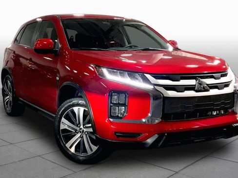 Used 2022 Mitsubishi Outlander Sport ES FWD image 3
