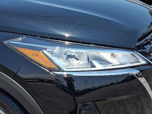 Used 2025 Nissan Kicks Play S FWD image 9