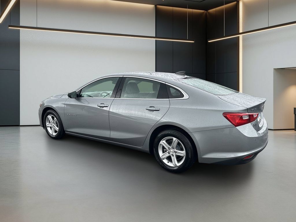 Used 2024 Chevrolet Malibu LS FWD image 3