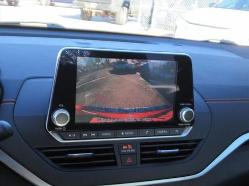 Used 2022 Nissan Altima 2.5 SR image 24