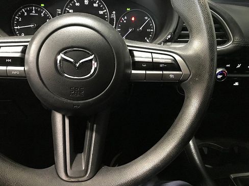Used 2021 MAZDA MAZDA3 s image 25