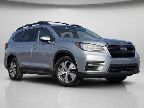 Used 2021 Subaru Ascent Premium w/ Convenience Package image 2