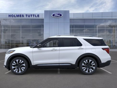 New 2026 Ford Explorer Platinum image 3