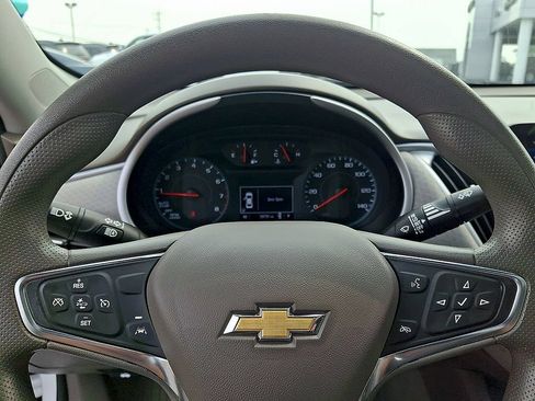 Used 2023 Chevrolet Malibu LT FWD image 21