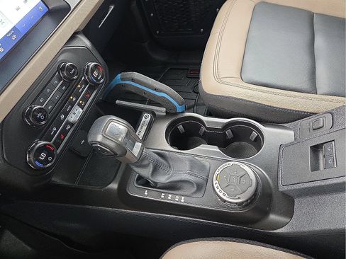 Used 2023 Ford Bronco Wildtrak AWD/4WD image 25