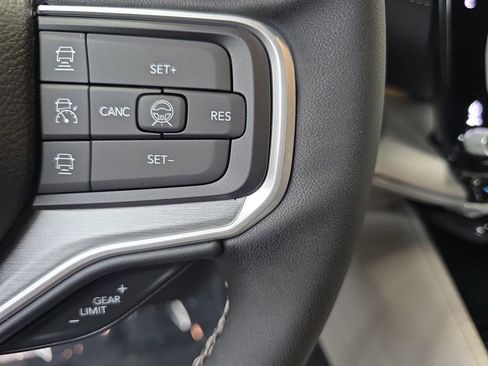 New 2026 Jeep Grand Wagoneer Limited AWD/4WD image 18