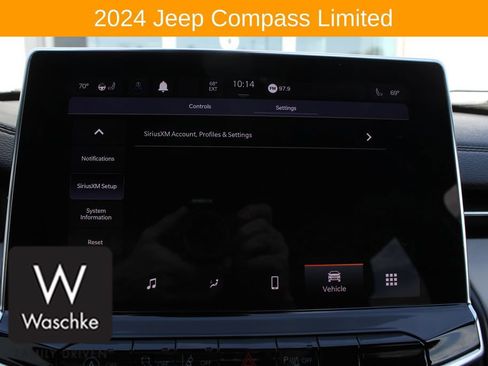 Used 2024 Jeep Compass Limited AWD/4WD image 57